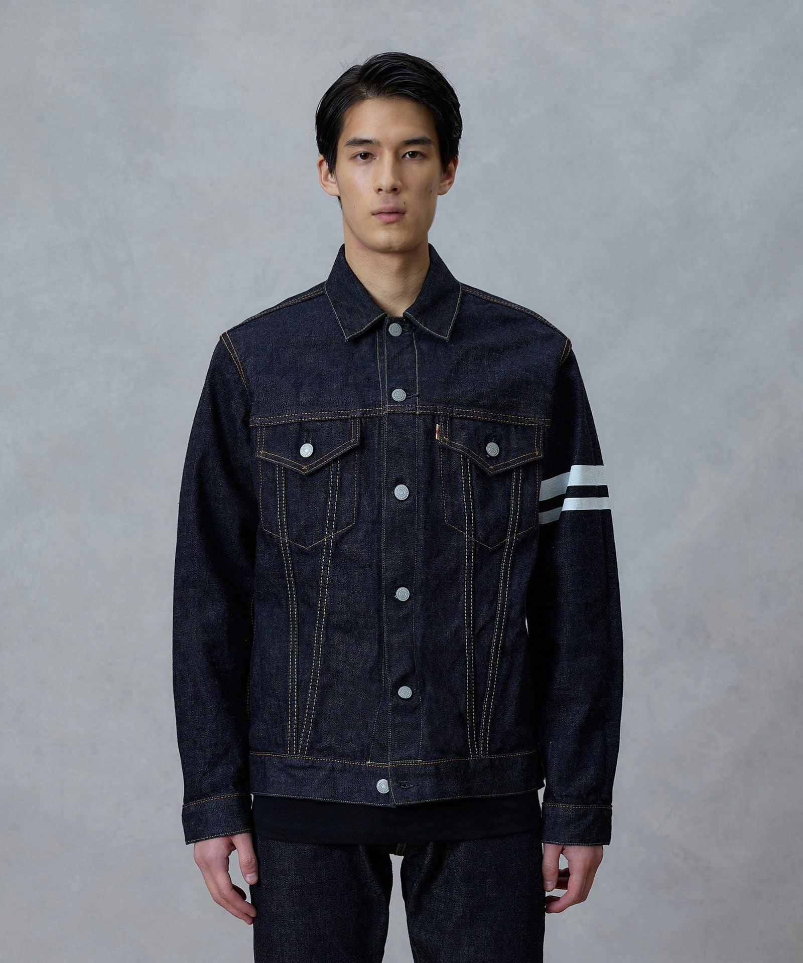 桃太郎ジーンズ　デニムジャケット　3105SP 出陣　ロゴ刻印ボタン　M38 桃太郎JEANS】3105SP出陣 Vシームデニムジャケット レビュー | デニム